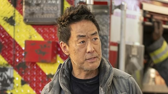 Chimney (Kenneth Choi) gives a moving speech to the 118 in the Season 8 finale of