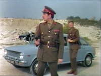 Brigadier Lethbridge-Stewart (Nicholas Courtney) and soldier in front of their Austin Maxi in Doctor Who and the Terror of the Autons