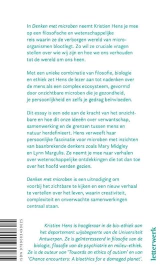 Back cover of the book 'Denken met microben' by Kristien Hens, featuring a description of the content and themes explored in the book.