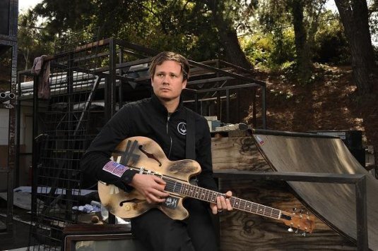 Tom DeLonge gets to lead the ‘dramatically different’ blink-182