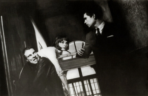 Elsa Martinelli, Thomas Holtzmann and Anthony Perkins in Le procès (1963)