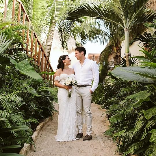 5 years ✨ wouldn’t want to be on this crazy journey with anyone else 🩷🏝️ The best pics ever by @alfonsofloreswp #happyanniversary #tulumweddings