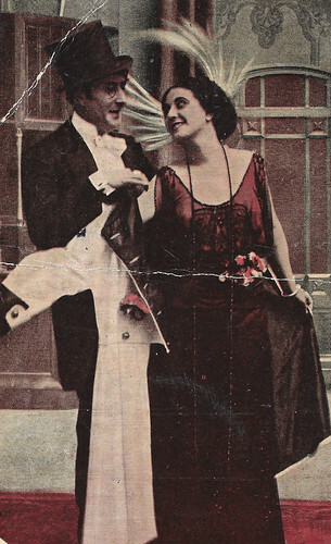 Leda Gys and Mario Bonnard in La pantomima della morte (1915)