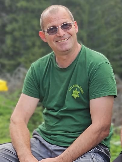 хижарят на хижа „Момина поляна“