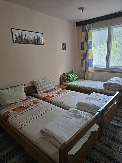 Хижа „Момина поляна“