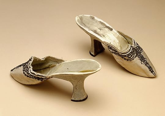 One slipper belonging to Marie Antoinette beaded pink silk. Photo: CC0 Paris Musées / Musée Carnavalet - Histoire de Paris.