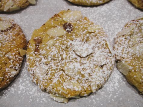 Bready or Not: Almond Frangipane Cookies 