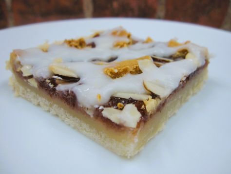 Bready or Not: Fruit and Almond Crumble Bars