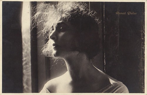 Renée Pelar