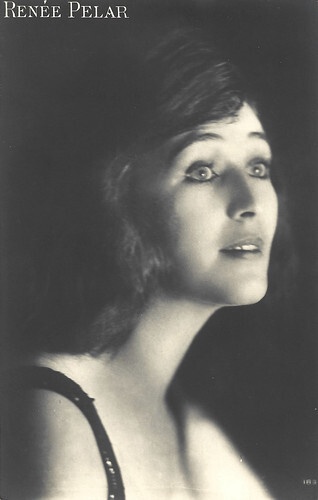Renée Pelar