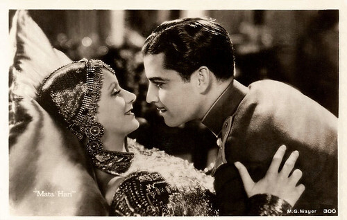 Great Garbo and Ramon Novarro in Mata Hari (1931)