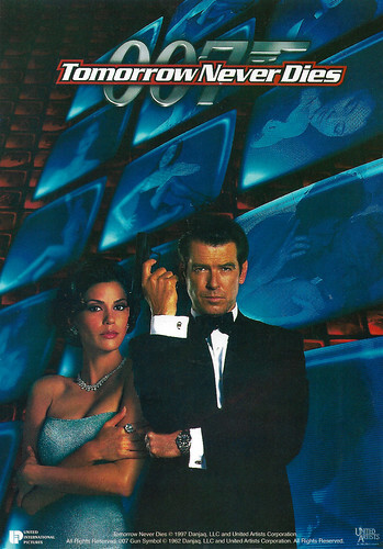 Teri Hatcher and Pierce Brosnan in Tomorrow Never Dies (1997)