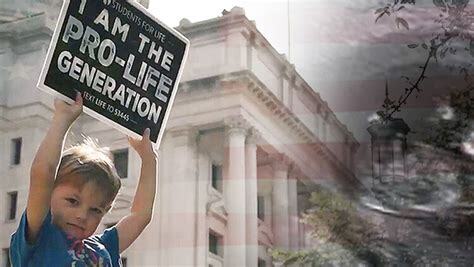 Abort Me Not. The battle over abortion in the US. Trailer — RTD