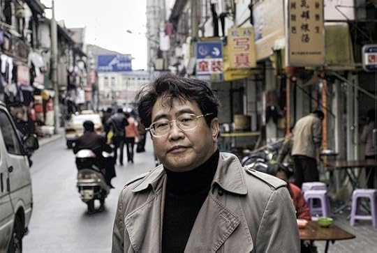 Photo of Qiu Xiaolong, author of this novel about Chinese corruption