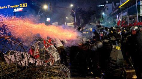 Indonesia riots: Six dead, 200 injured in protests over election result ...