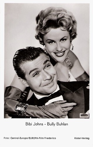 Bibi Johns and Bully Buhlan in Ball im Savoy (1955)