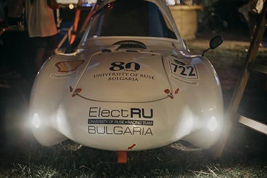 Shake That Хълм 2025