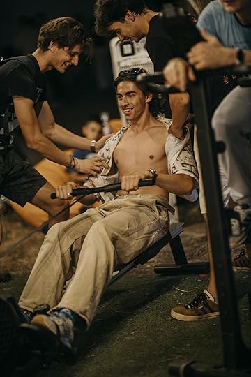 Shake That Хълм 2025