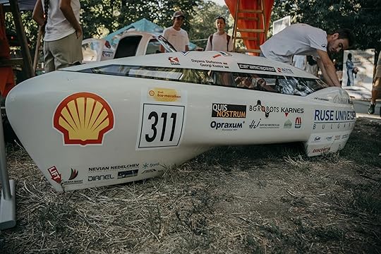 Shake That Хълм 2025