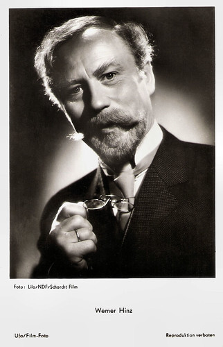 Werner Hinz in Feuerwerk (1954)