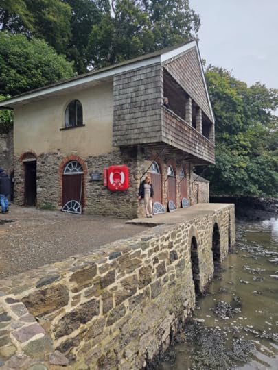 GreenwayBoat houses