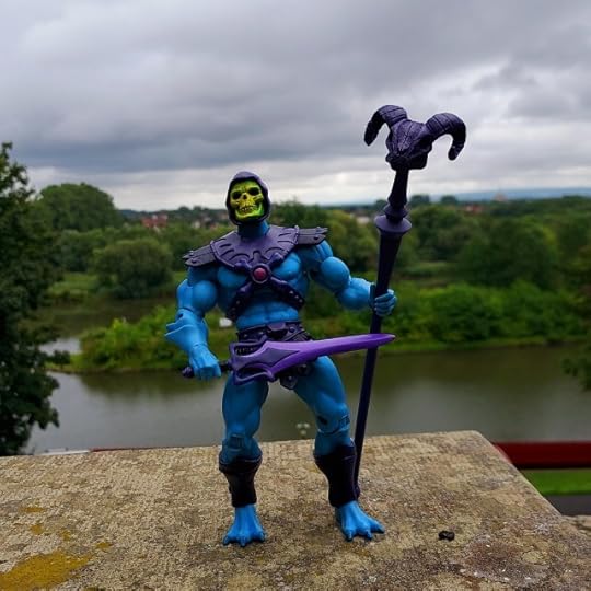 Masters of the Universe Classics Skeletor high above the river Weser in Minden