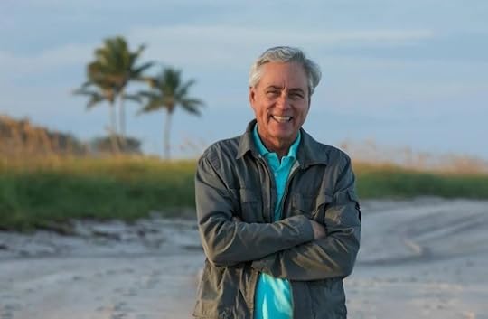 Photo of Carl Hiaasen, author of this novel about the nuttiest state in America