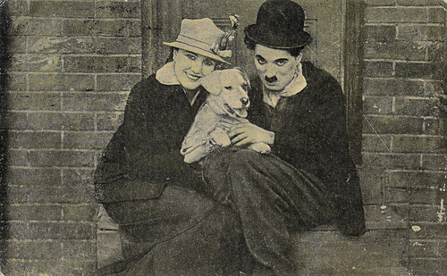 Charlie Chaplin and Edna Purviance in A Dog's Life (1918)