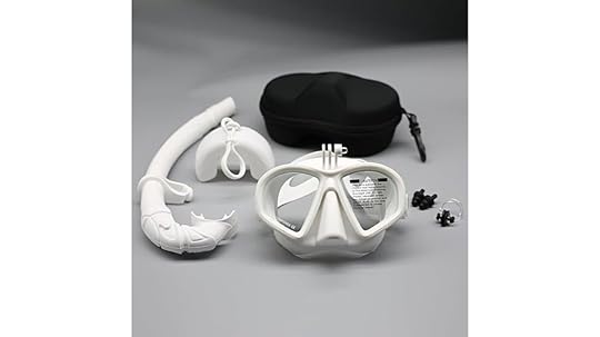 freediving mask with mount