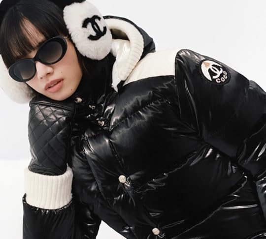 Chanel coco neige 2025 campaign06