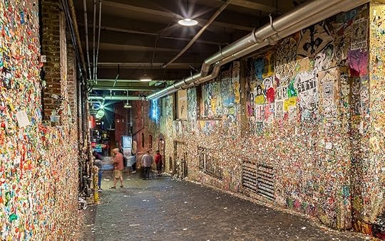 https://commons.wikimedia.org/wiki/File:Gum_wall,_Seattle,_Washington,_Estados_Unidos,_2017-09-02,_DD_19-21_HDR.jpg
