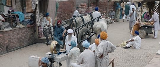 VILLAGE STREET (GOLD)