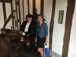 Cidney in Shakespeare's school room