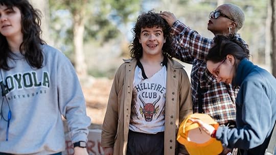 new stranger things 5 images bts dustin doing eddie munson (1)