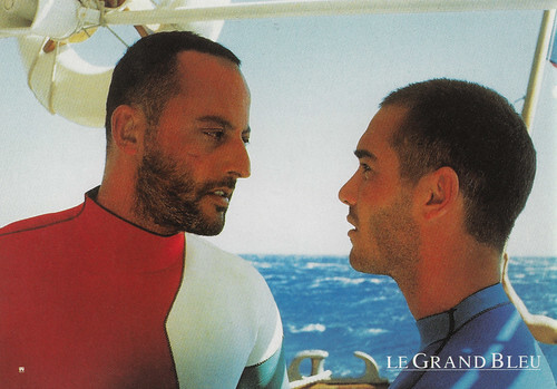 Jean Reno and Jean-Marc Barr in Le grand bleu (1988)