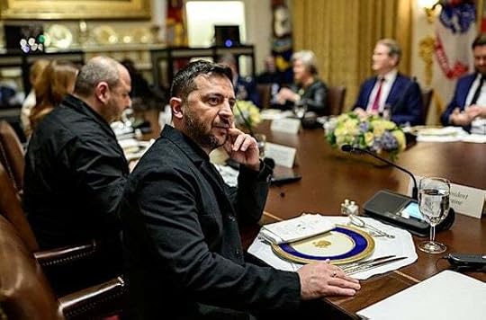 President Donald Trump hosts a bilateral lunch meeting with Ukrainian President Volodymyr Zelensky in the Cabinet Room of the White House, Friday, Oct. 17, 2025. (Official White House photo by Daniel Torok)