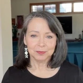 photo of author of The Cleansing Victoria Alvear