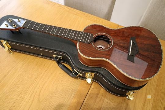 Kiwaya KPT-F Tenor Ukulele