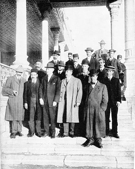 شوستر و تیم کارشناسان آمریکایی