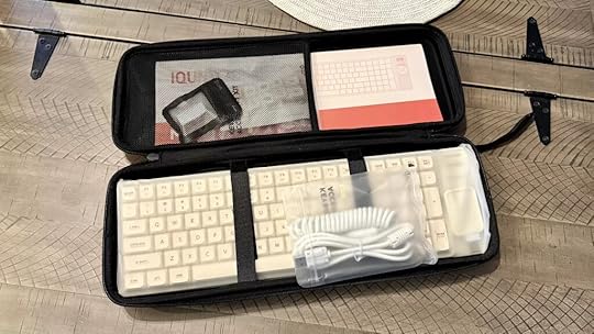 IQUNIX Magi96 Pro keyboard package contents.