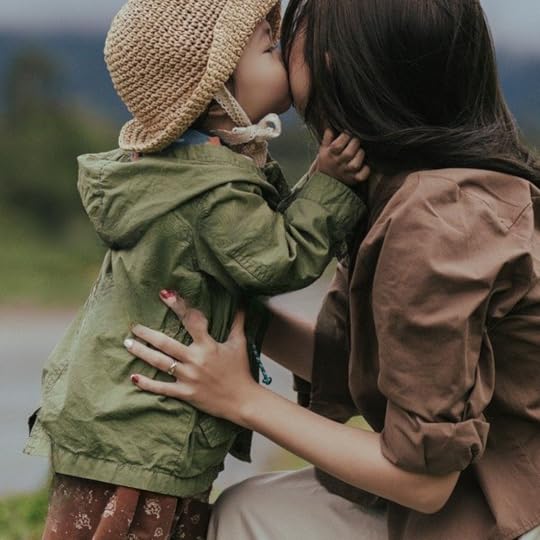 Reading about Strong Mothers