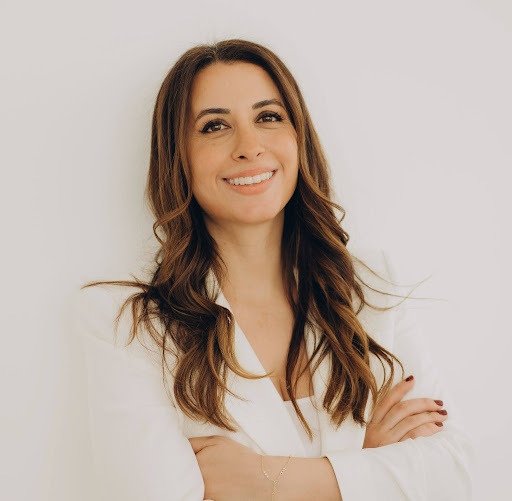 Dr. Leedia Riman