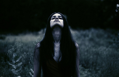 9 Warning Signs You're in the Presence of Bad Company