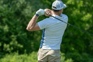 Golfer going for the green
