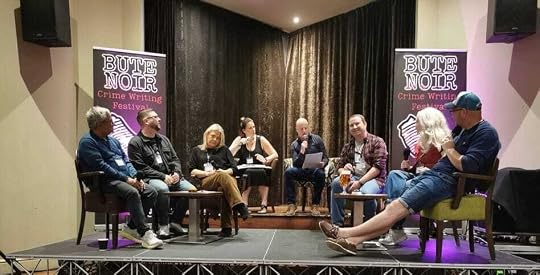 Bute Noir quiz panel