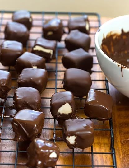 No Bake Chocolate Cheesecake Bites