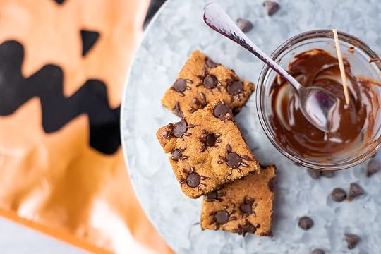 gluten free blondies with chocolate chip spiders for halloween