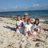 Profile Image for Helen Louise.