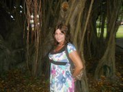 green emerald velvet dress Fashion Feng Shui: The Power of Dressing with Intention: Maggiore, Evana,  Donnelly, Sue: 9781508939115: Amazon.com: Books