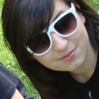 Profile Image for Laura.